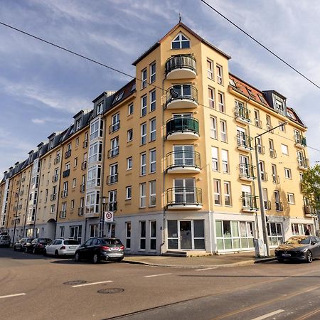 Pineapple Apartments Dresden Mitte - Free Parking Bagian luar foto