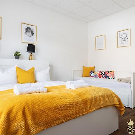Pineapple Apartments Dresden Mitte - Free Parking Bagian luar foto